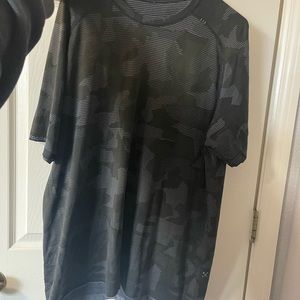 Lululemon mens T-shirt’s